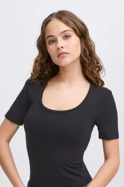 Ichi Basics | T-shirts>IHZOLA T-shirt Black