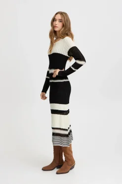 Atelier Rêve Kleider><noscript><img width=