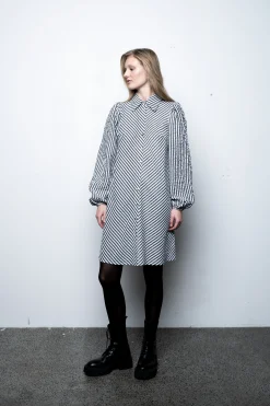 Ichi Kleider>IXSTACY Kleid
